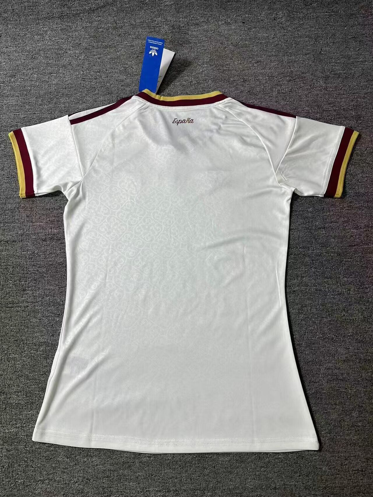 Camiseta España version mujer Visitante Mundial 2026 (mirar foto medidas)