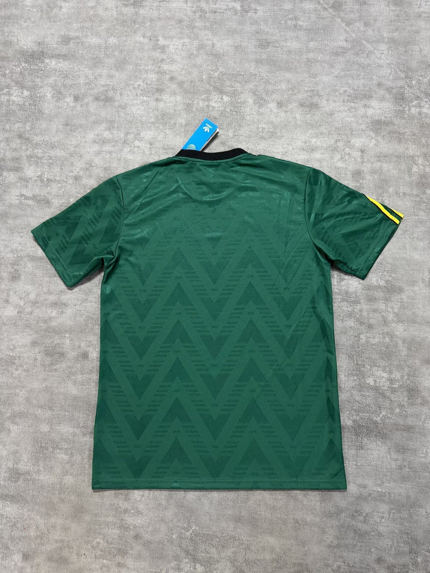 Camiseta Adidas verde (solo tallas S-4XL)