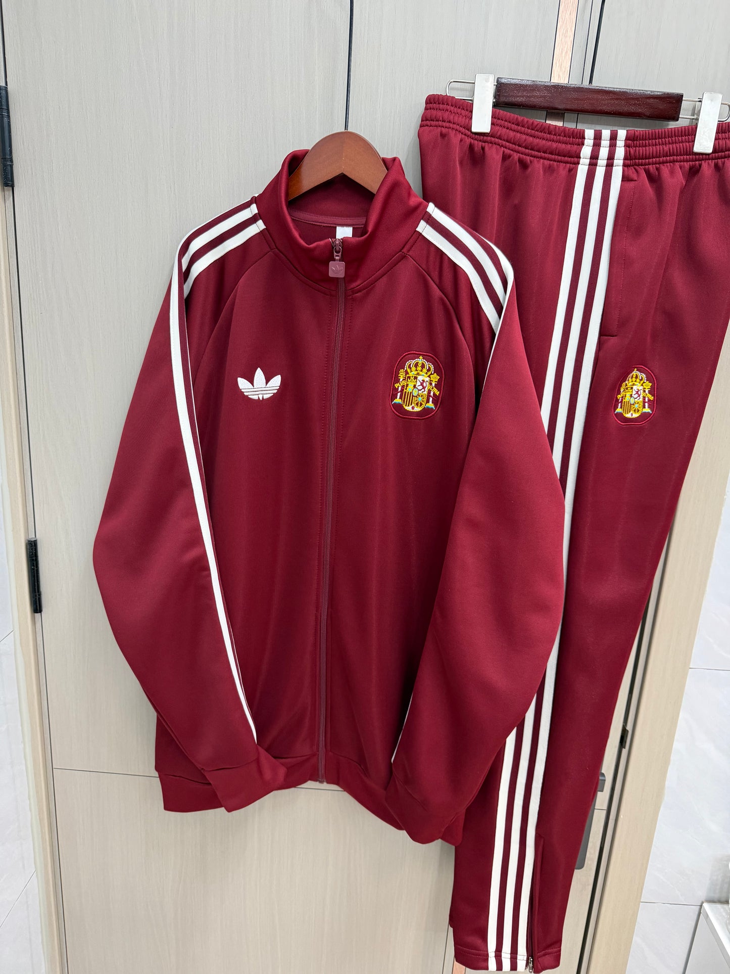 Chandal España rojo Mundial 2026 (Talla adultos y niños)