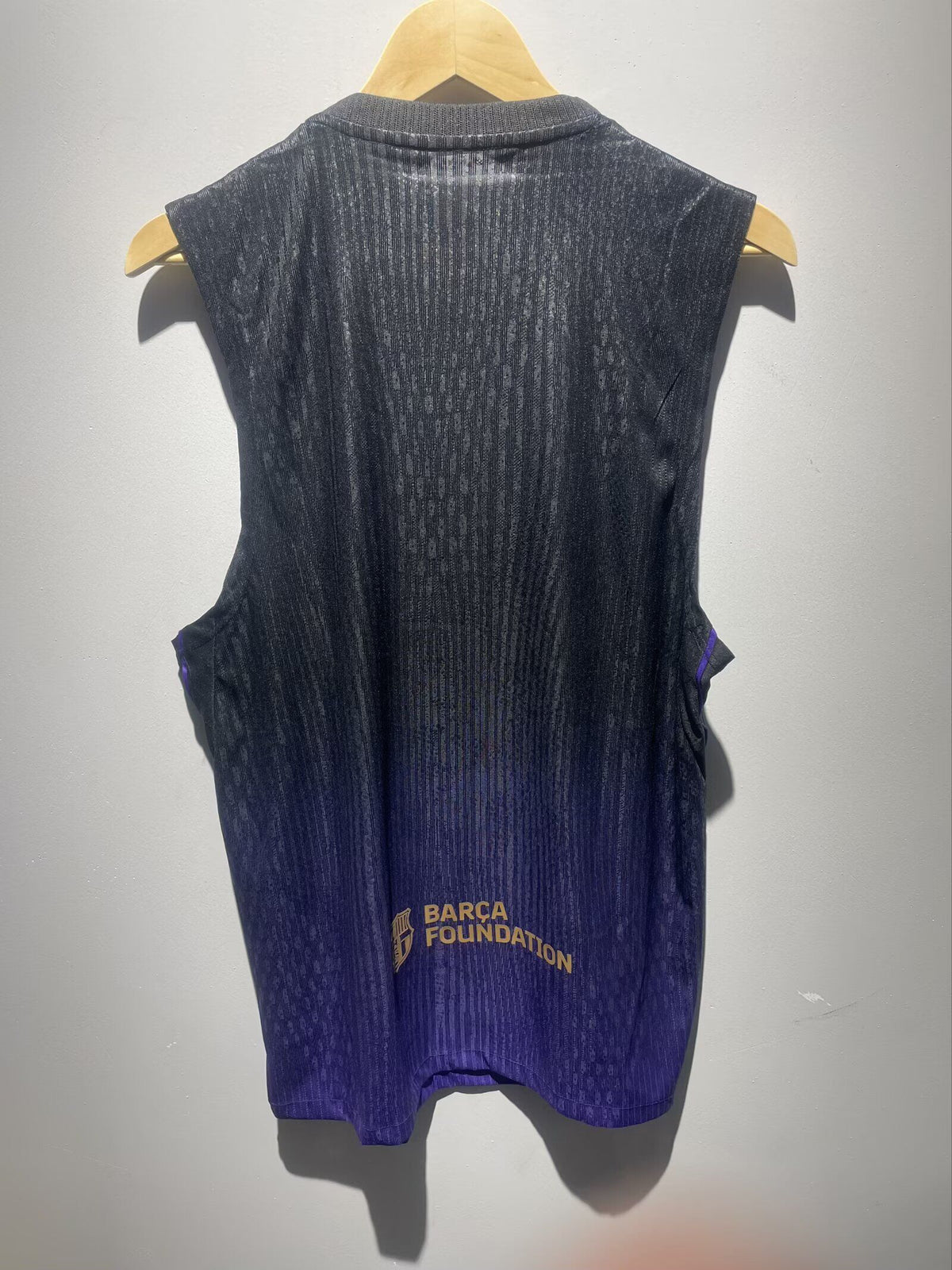 Camiseta sin mangas Barcelona 26-27 Local (tallas S-XXL)