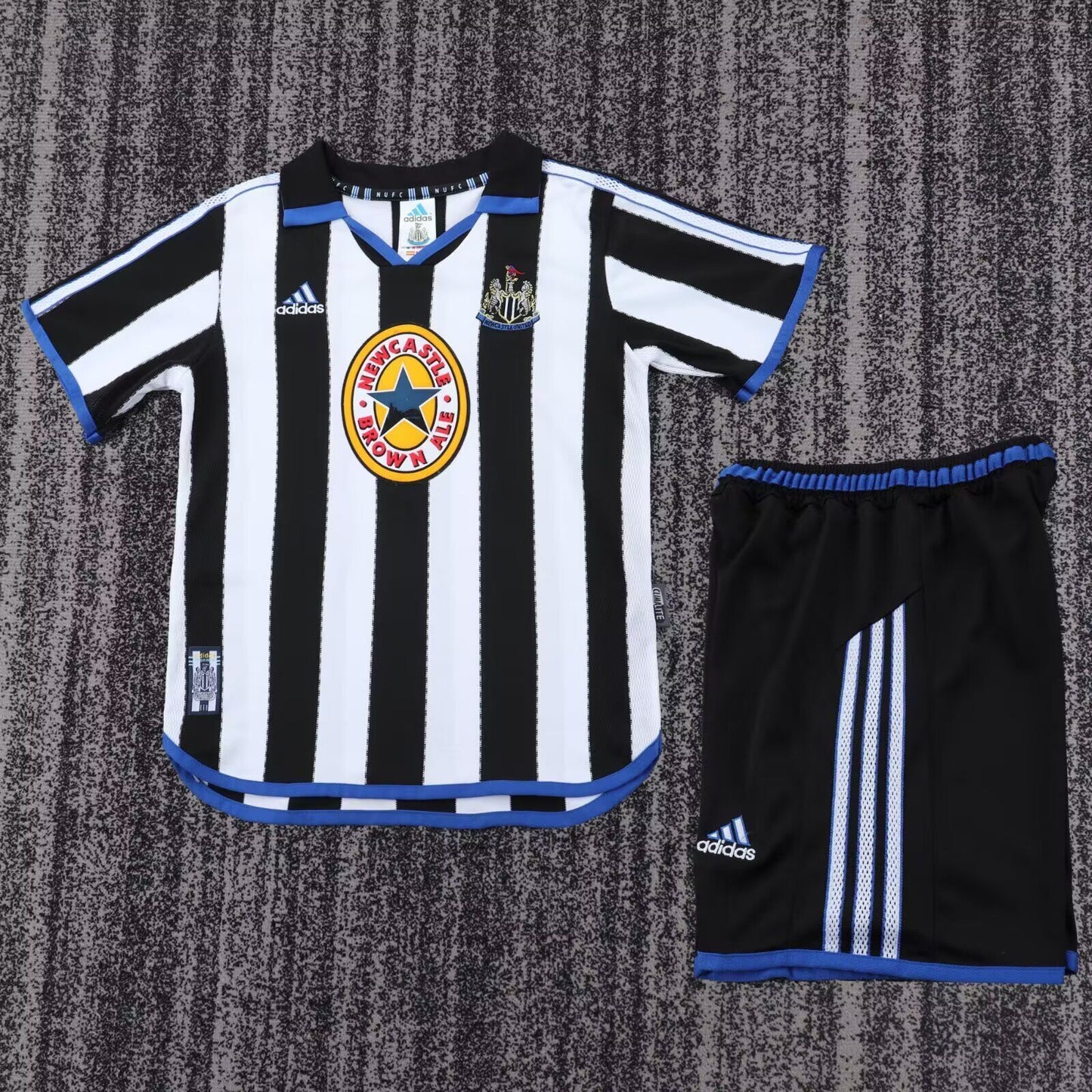 Camiseta Newcastle 1999/00 (solo talla niño)