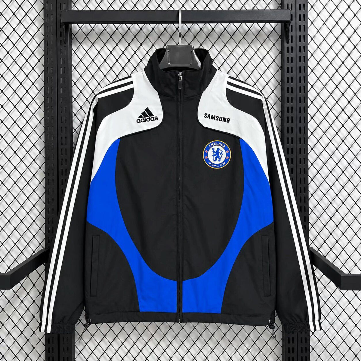 Chaqueta cortavientos Chelsea Retro negra con detalles azules y blancos (tallas S-XXL)