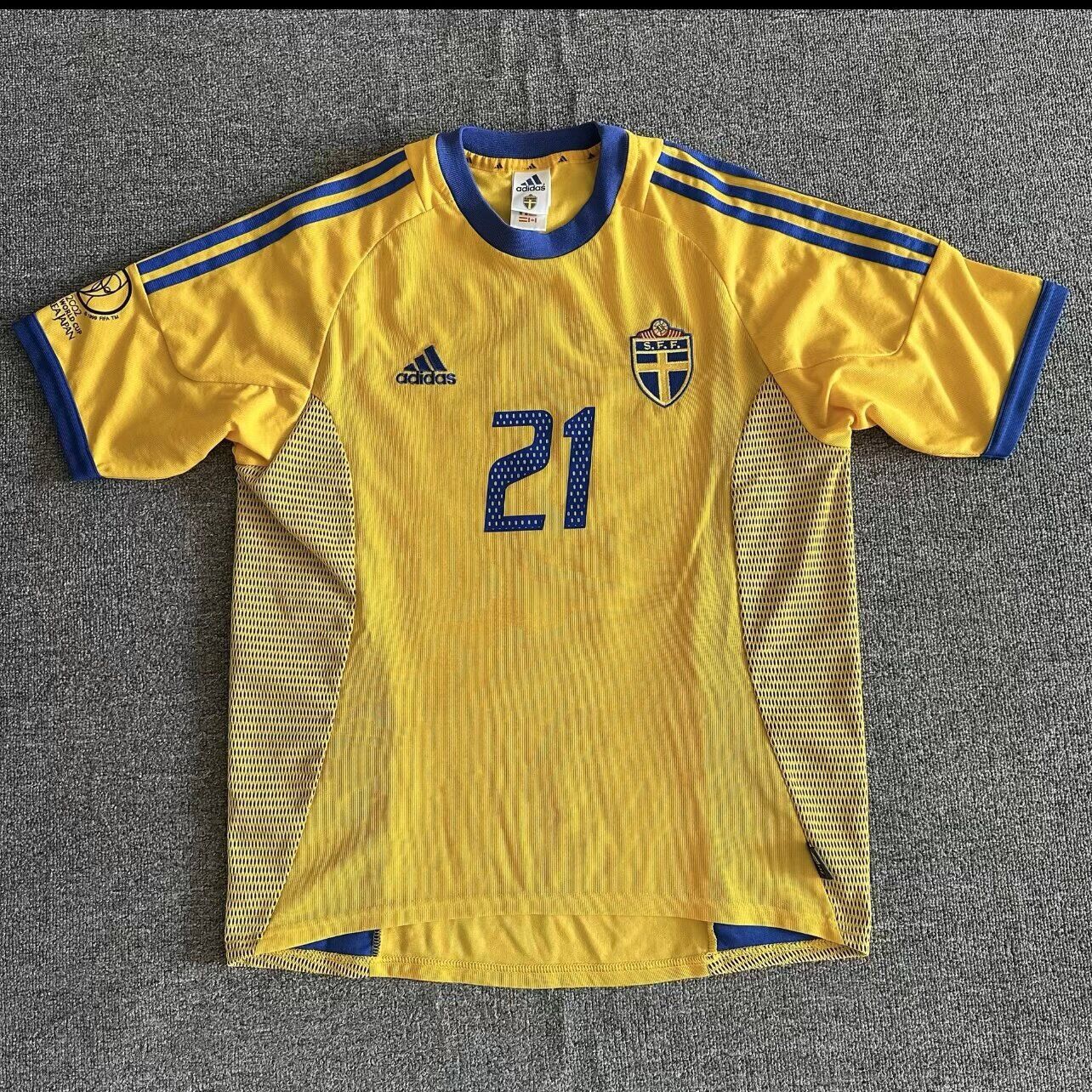 Camiseta Suecia 2002 Local (tallas S-2XL)