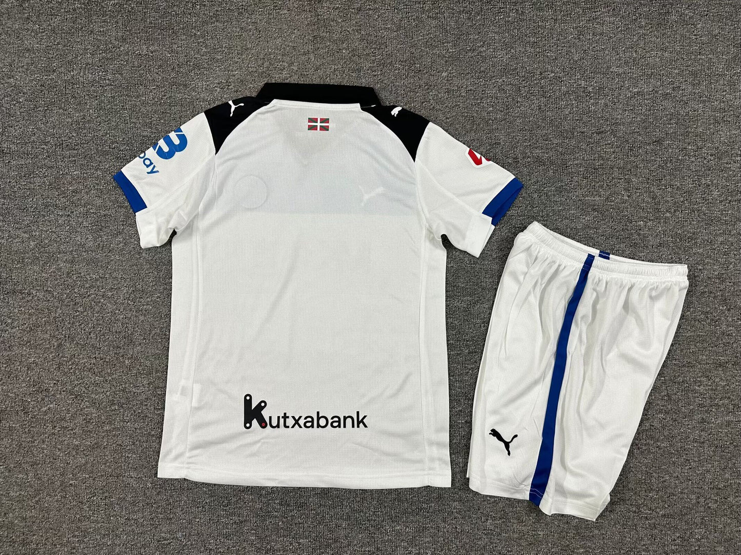 Equipacion Alaves 25/26 Visitante
