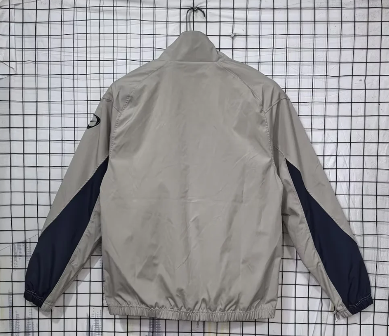 Cortavientos Barcelona (tallas S-2XL)