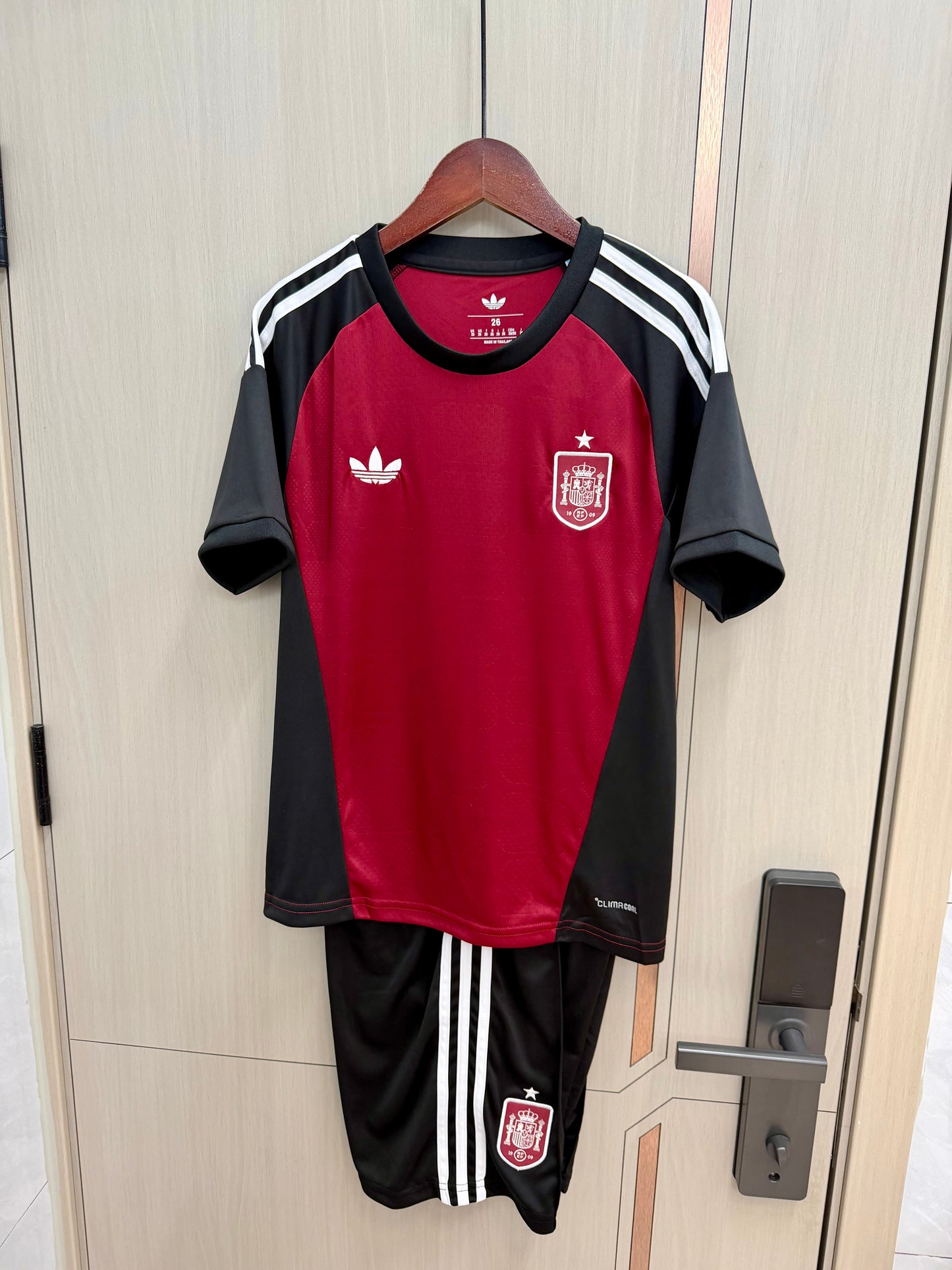Equipacion portero España Mundial 2026 (tallas adultos y niños)