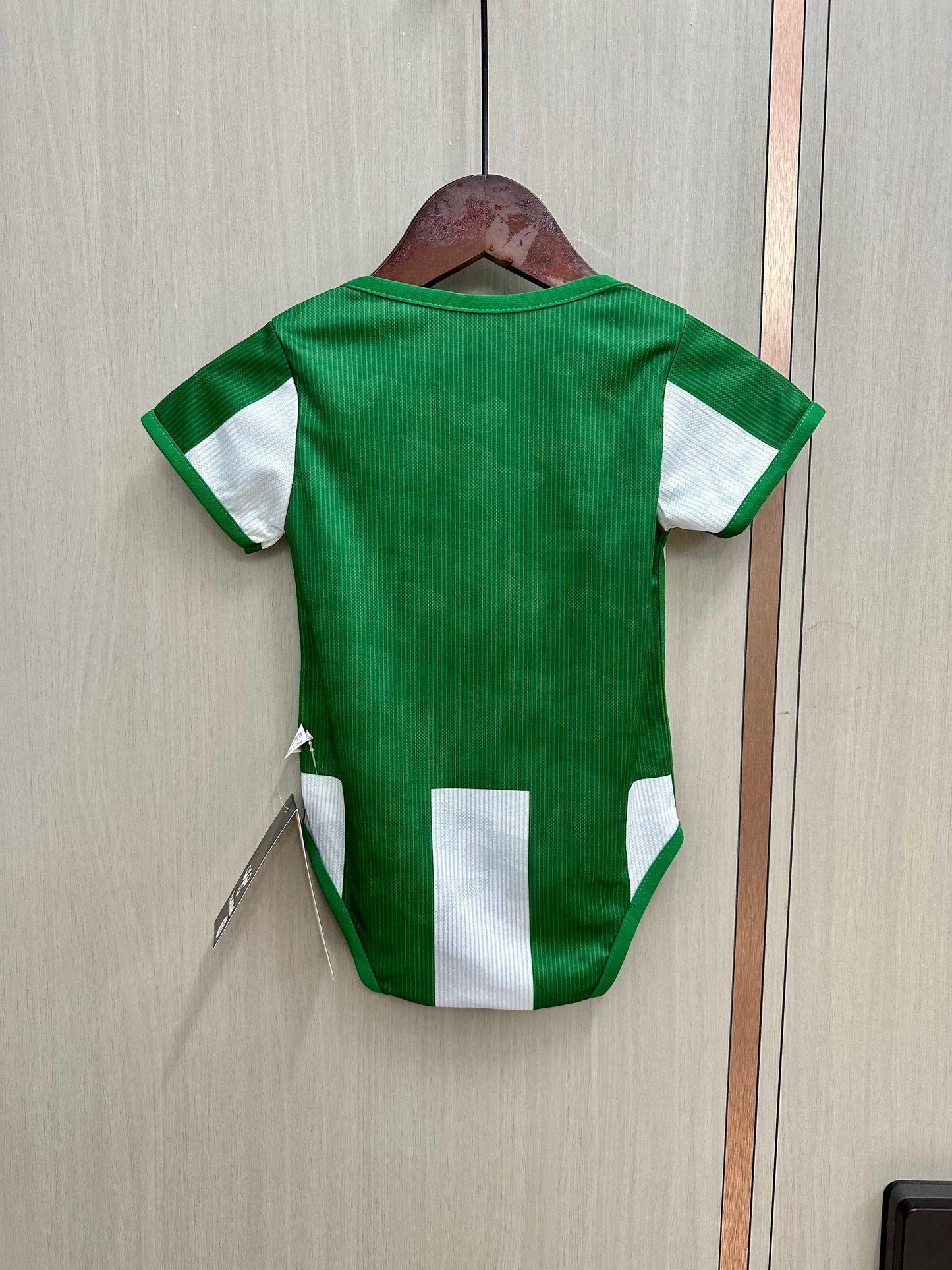 Body Betis  (6 meses -12 meses y 1-2 años)