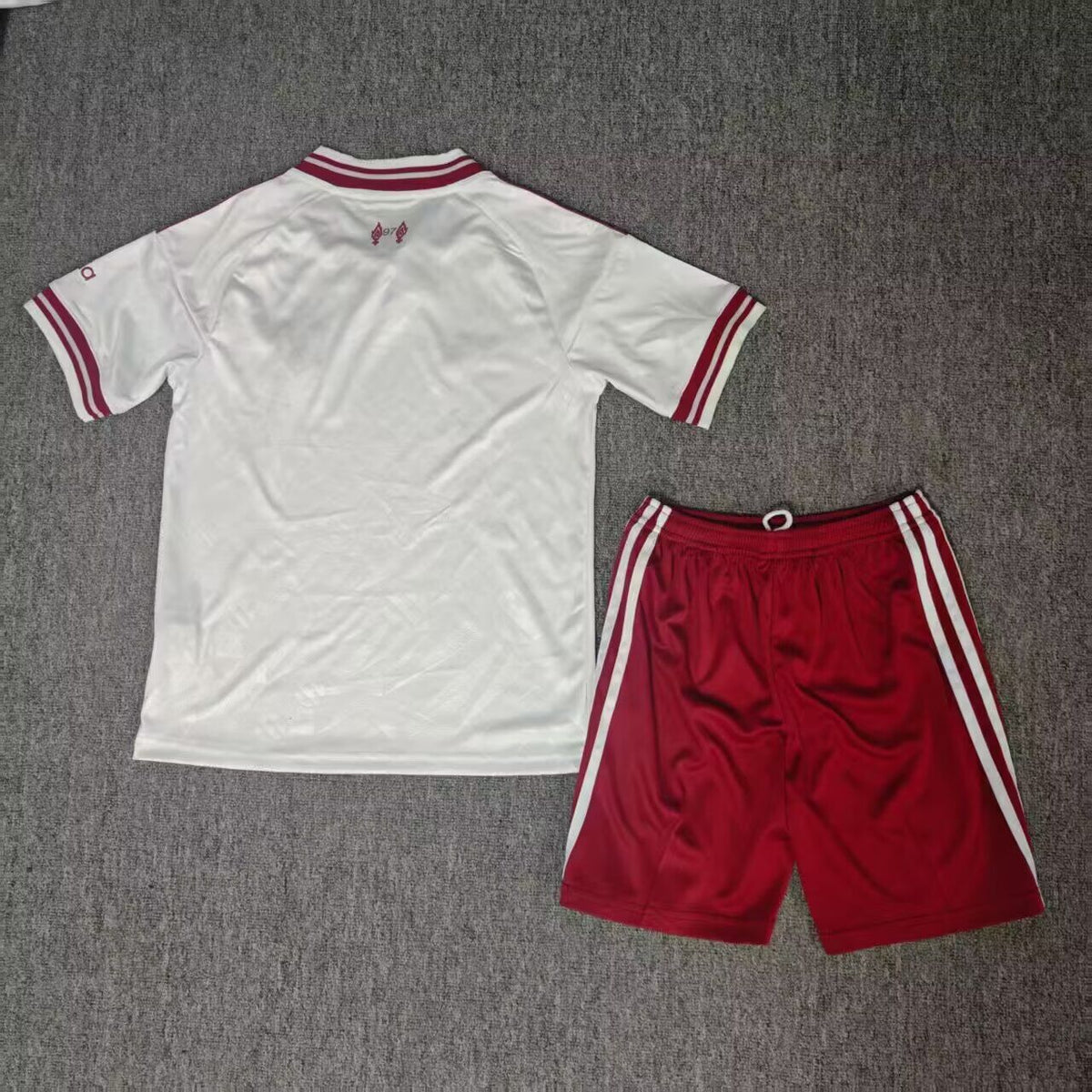 Equipacion Liverpool 26/27 Visitante