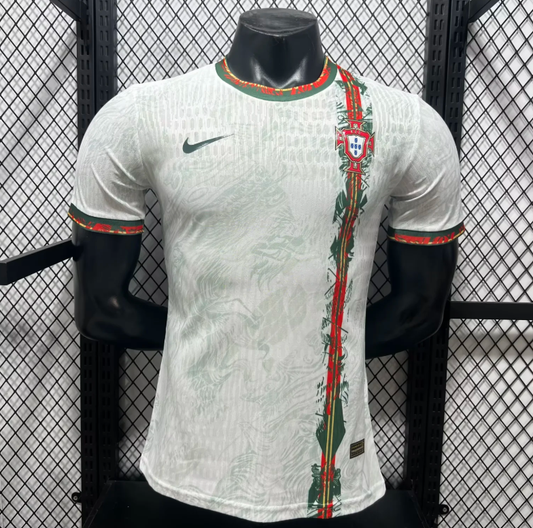 Camiseta Portugal 26 blanca version jugador verde (tallas S-XXL)