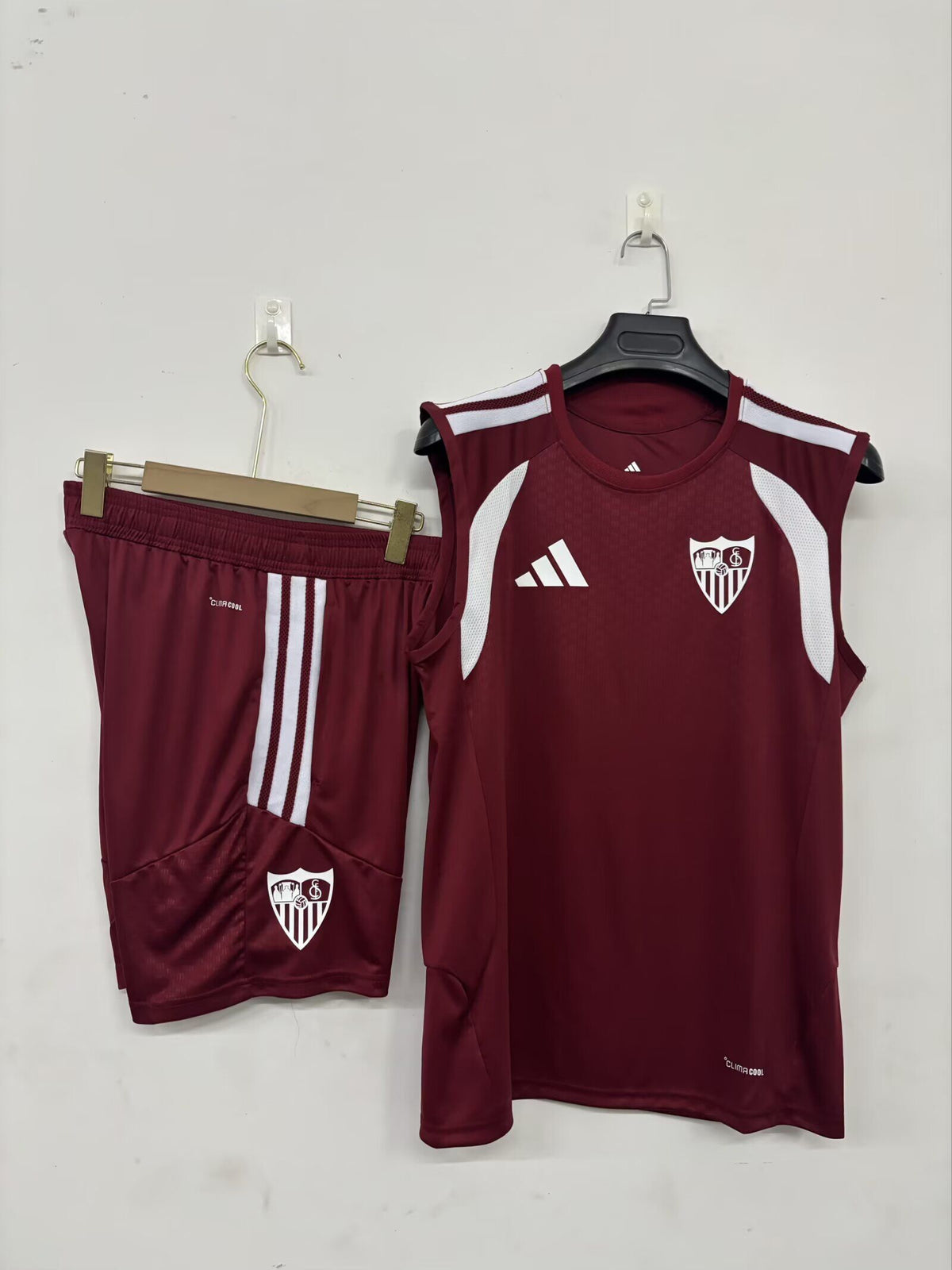 Conjunto sin mangas Sevilla 26-27 rojo (tallas S-2XL)