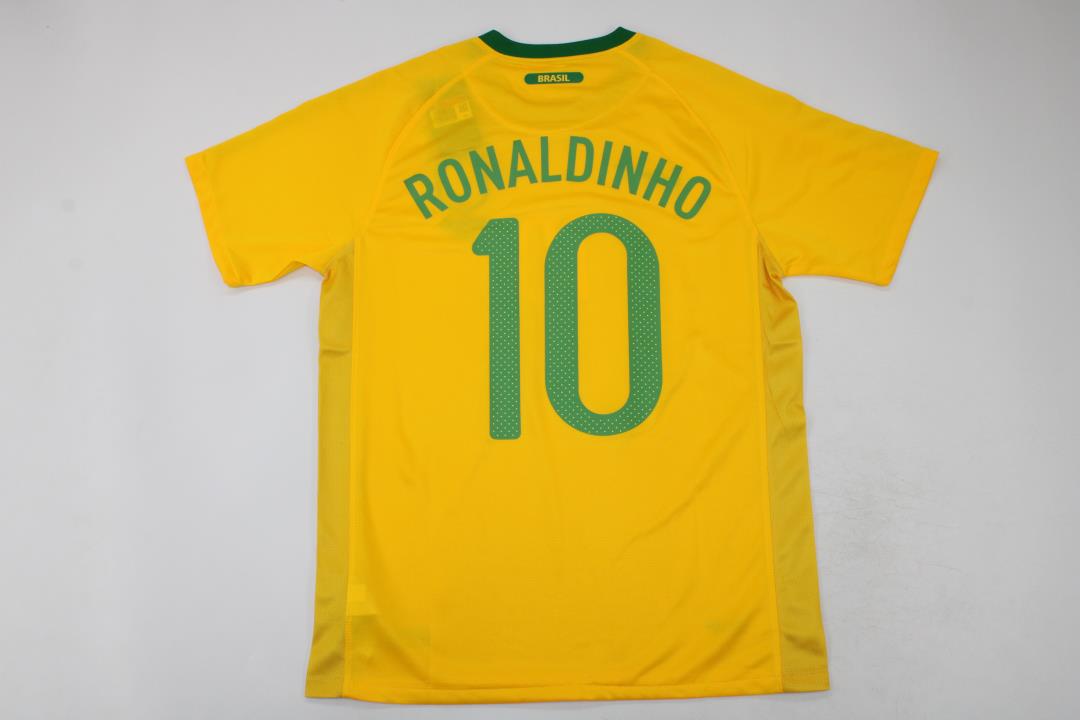 Camiseta Brasil 2010 Retro