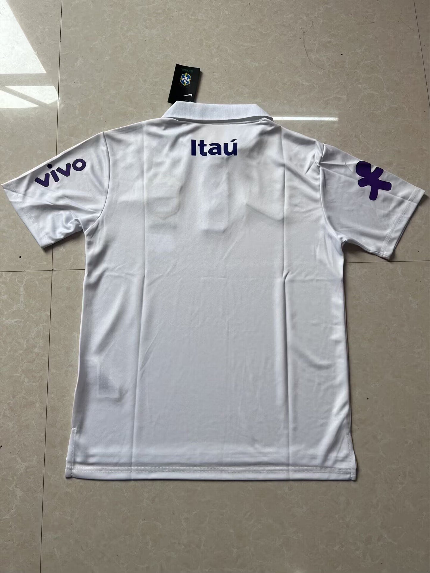 Polo blanco Brasil 2026 (solo tallas S-2XL)
