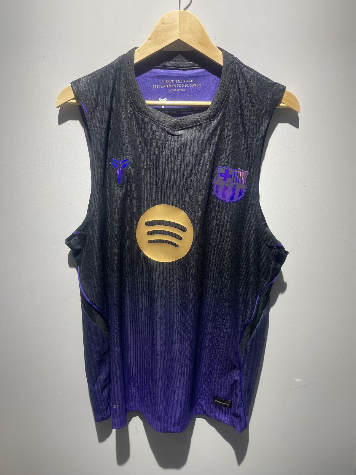 Camiseta sin mangas Barcelona 26-27 Local (tallas S-XXL)