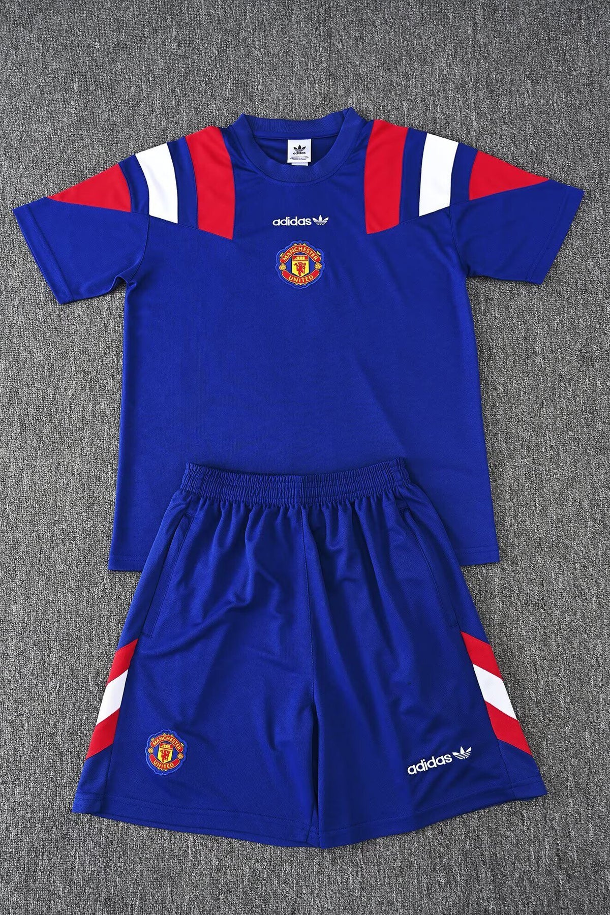 Conjunto de entrenamiento Manchester United EQT negro diferentes colores 26-27 (S-XXL)