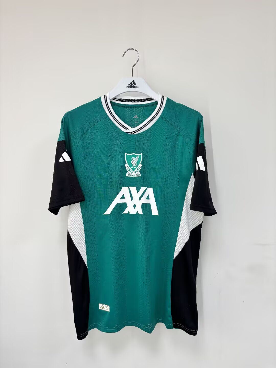 Camiseta de entrenamiento Liverpool 26/27 versión jugador (tallas S-XXL)