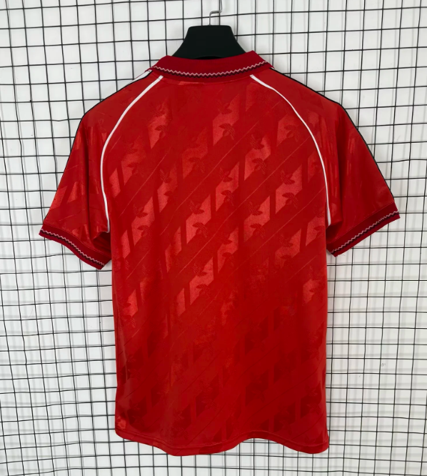 Camiseta Manchester United retro model (tallas S-XXL)