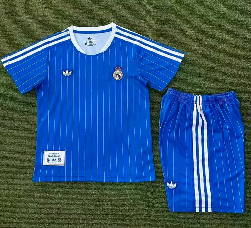 Equipacion Real Madrid azul Icon (solo tallas niños)