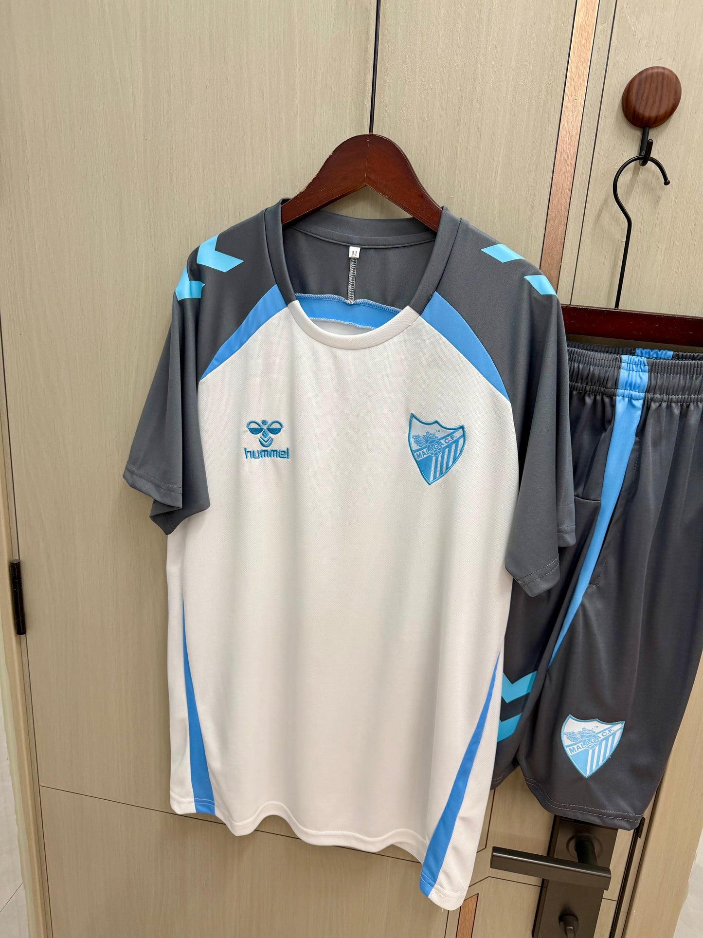 Conjunto entrenamiento Malaga 26/27 (solo talla adulto)