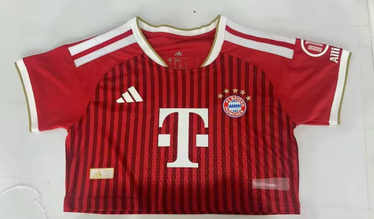 Crop Bayern de Munich 26/27 local (tallas S-XXL)