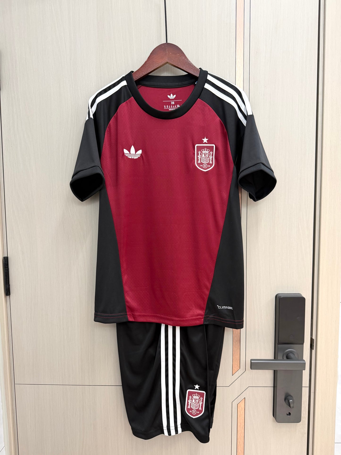 Equipacion portero España Mundial 2026 (tallas adultos y niños)