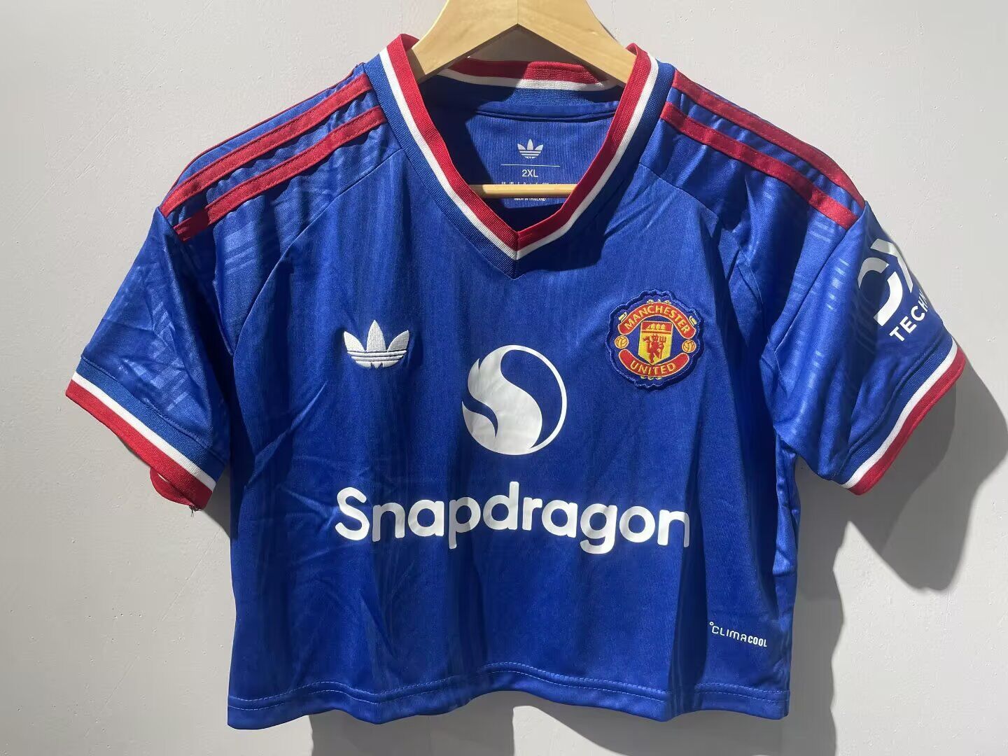 Crop Manchester United 26/27 visitante (tallas S-XXL)