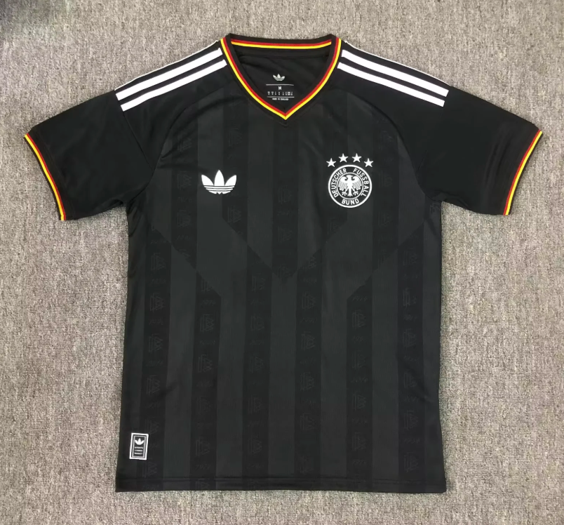 Camiseta Alemania 2026 versión conceptual negra (Solo tallas S-4XL)
