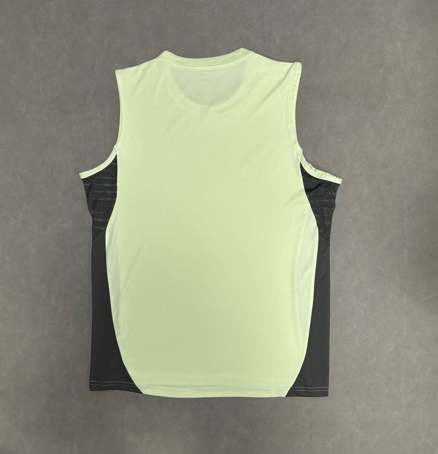 Camiseta de entrenamiento sin mangas Real Madrid verde y gris