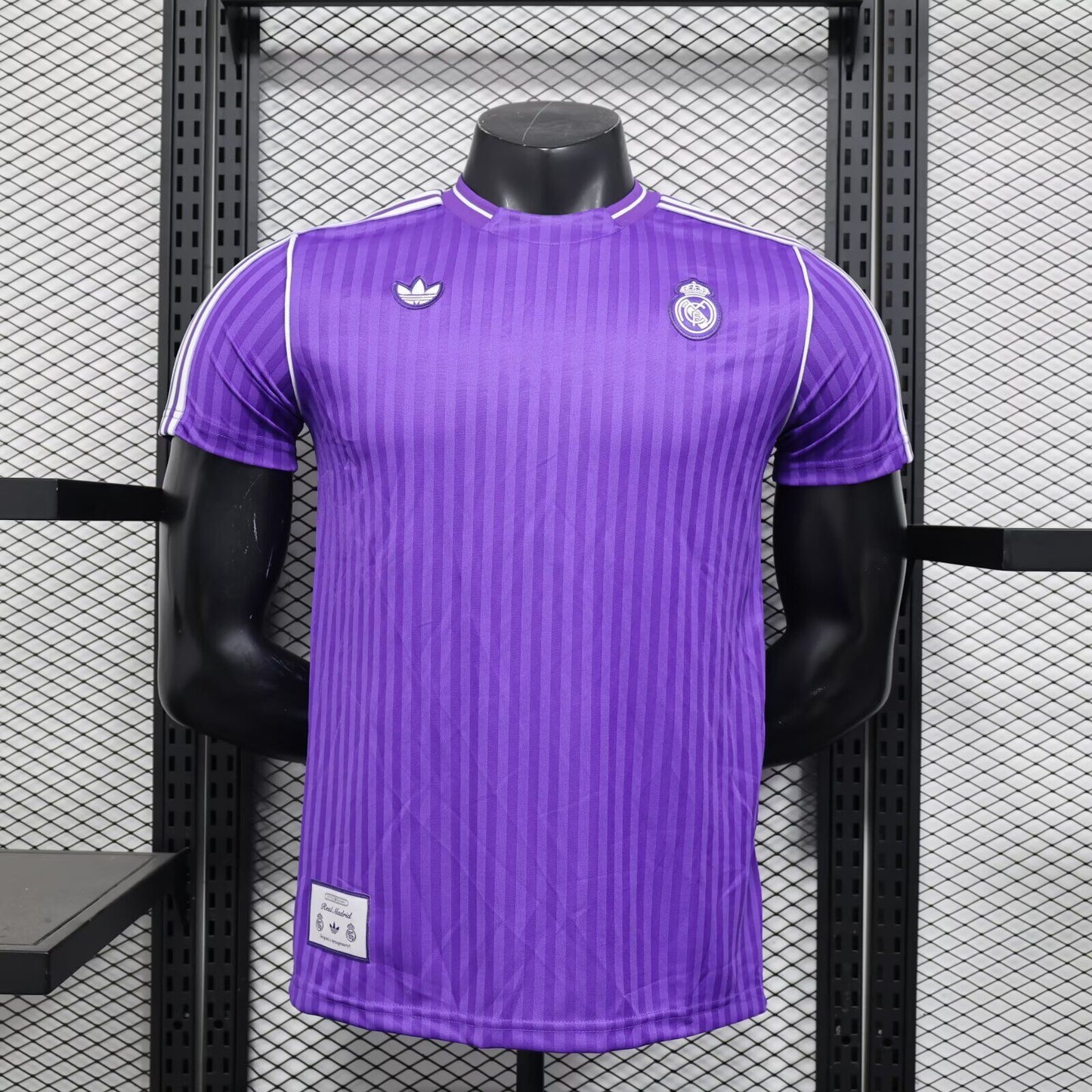 Camiseta Real Madrid 25-26 ícono púrpura versión del jugador