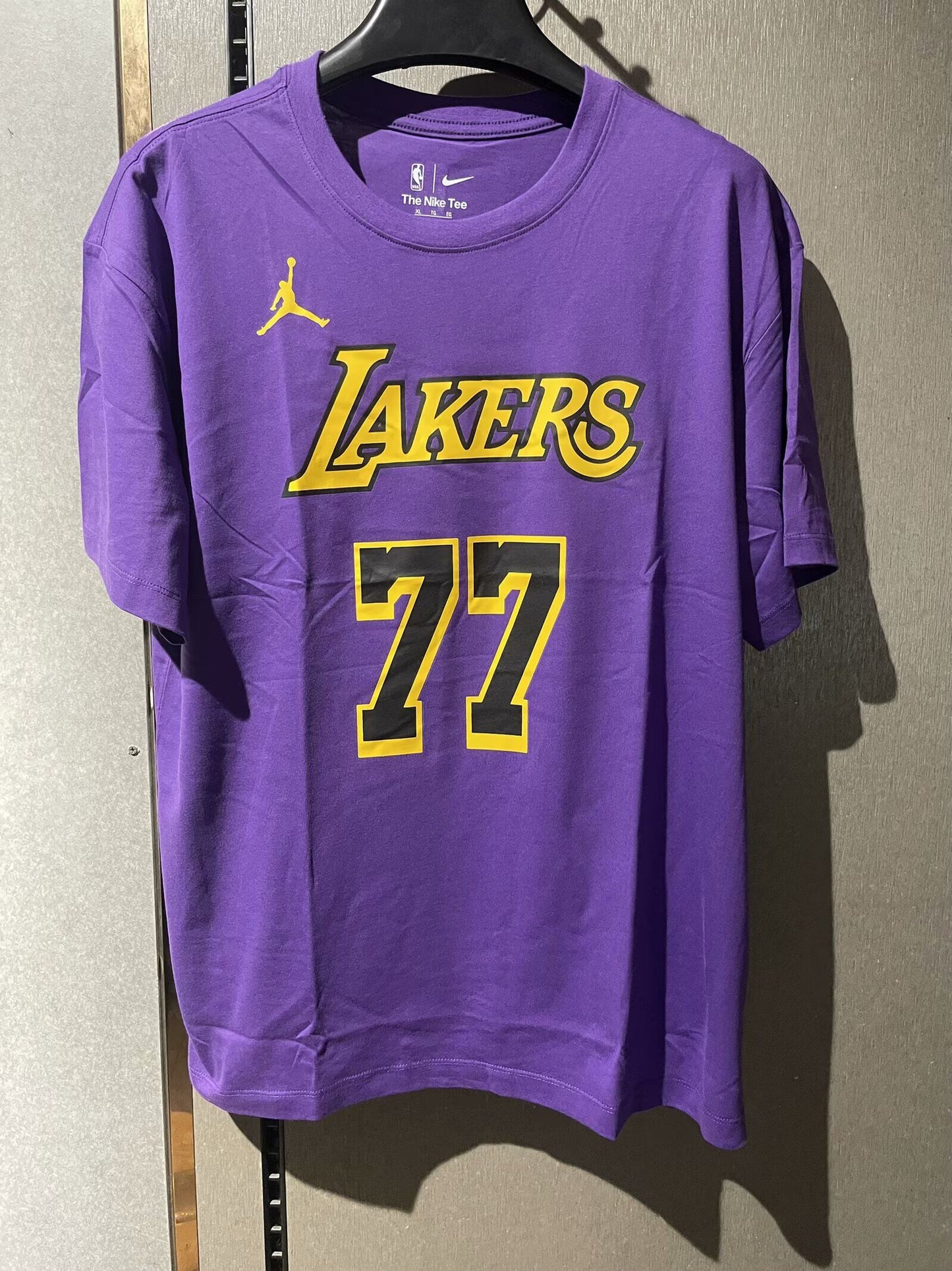 Camiseta de algondo Lakers Doncic
