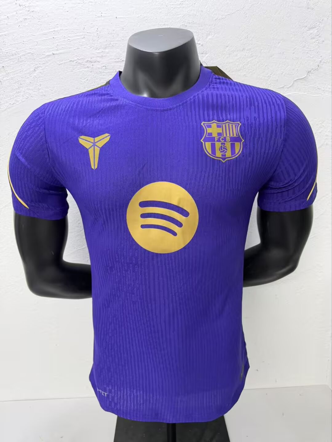 Camiseta de entrenamiento Barcelona 26-27 morada version jugador (tallas S-3XL)
