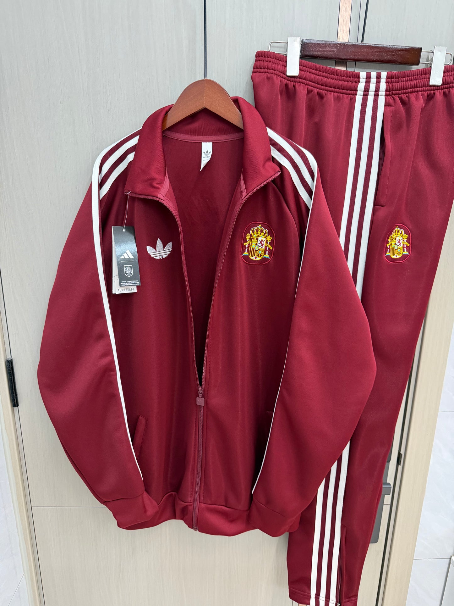 Chandal España rojo Mundial 2026 (Talla adultos y niños)