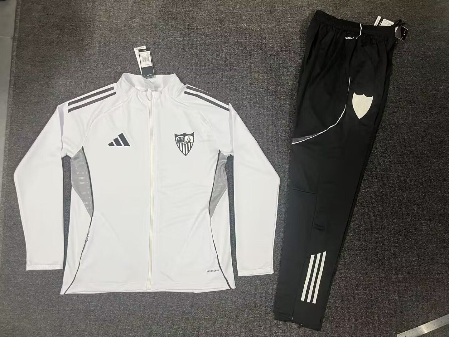 Chandal Sevilla 26/27 blanco con gris (tallas S-XXL )