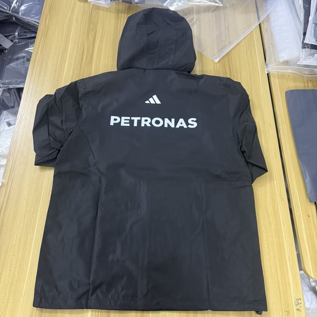 Cortavientos Mercedes