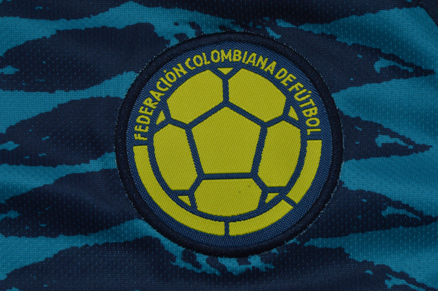 Equipacion Colombia Mundial 2026 visitante