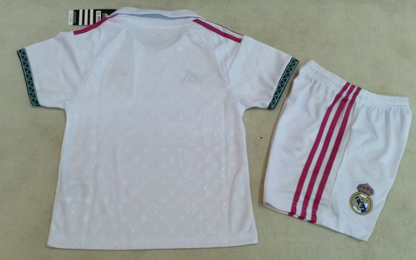 Equipacion Real Madrid 26/27 Local version LV