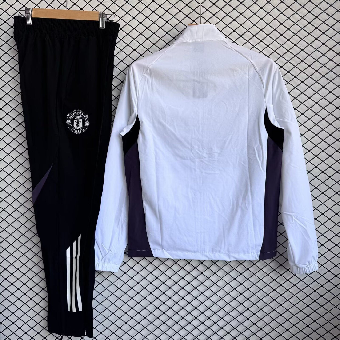 Chandal Cortavientos Manchester United 25/26 (Solo tallas S-2XL)