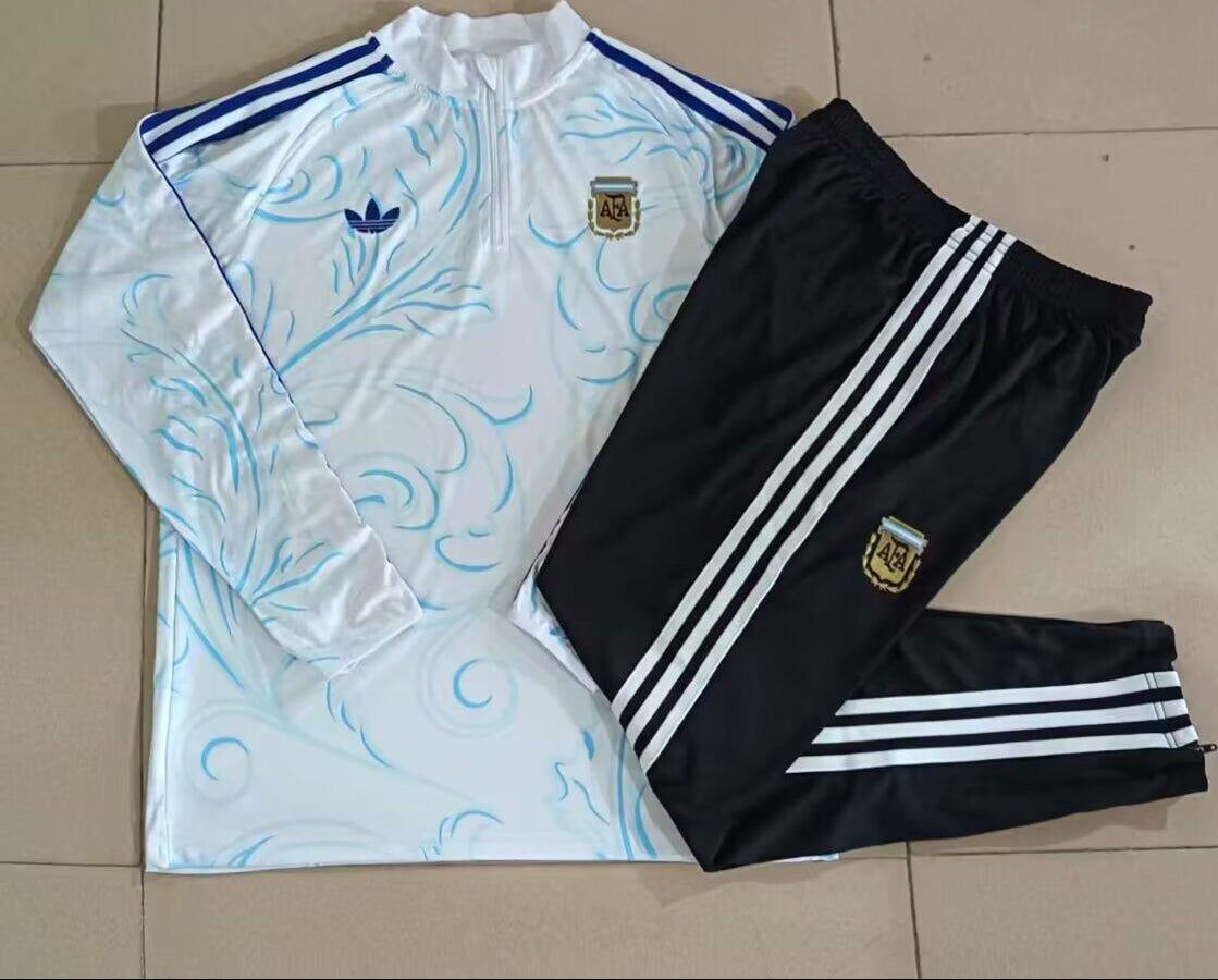 Chandal Argentina 2026 blanco con azul (tallas adultos y niños)
