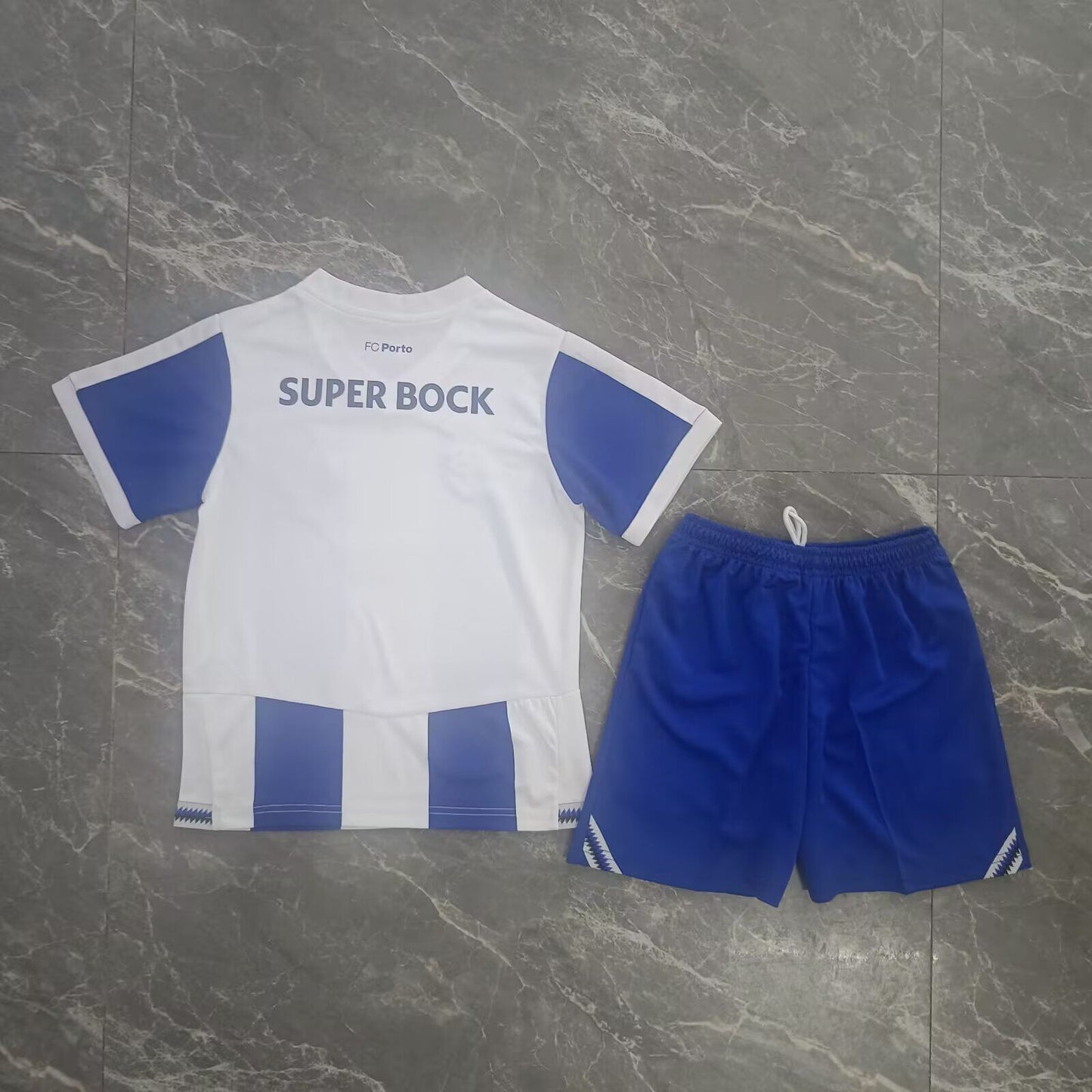 Equipacion Oporto 26/27 local