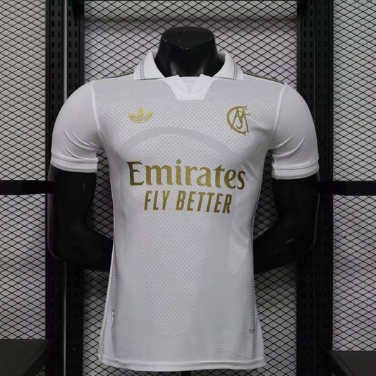 Camiseta Real Madrid 26/27 blanco con dorado versión jugador (tallas S-XXL)