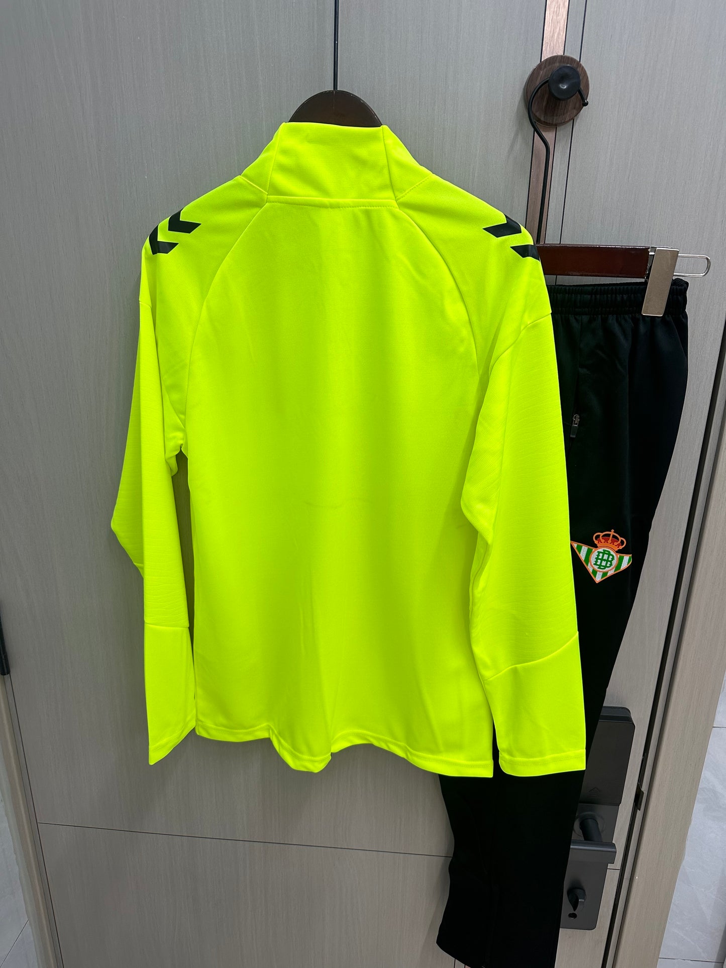 Chandal Betis verde 24/25 (tallas adulto y niño)