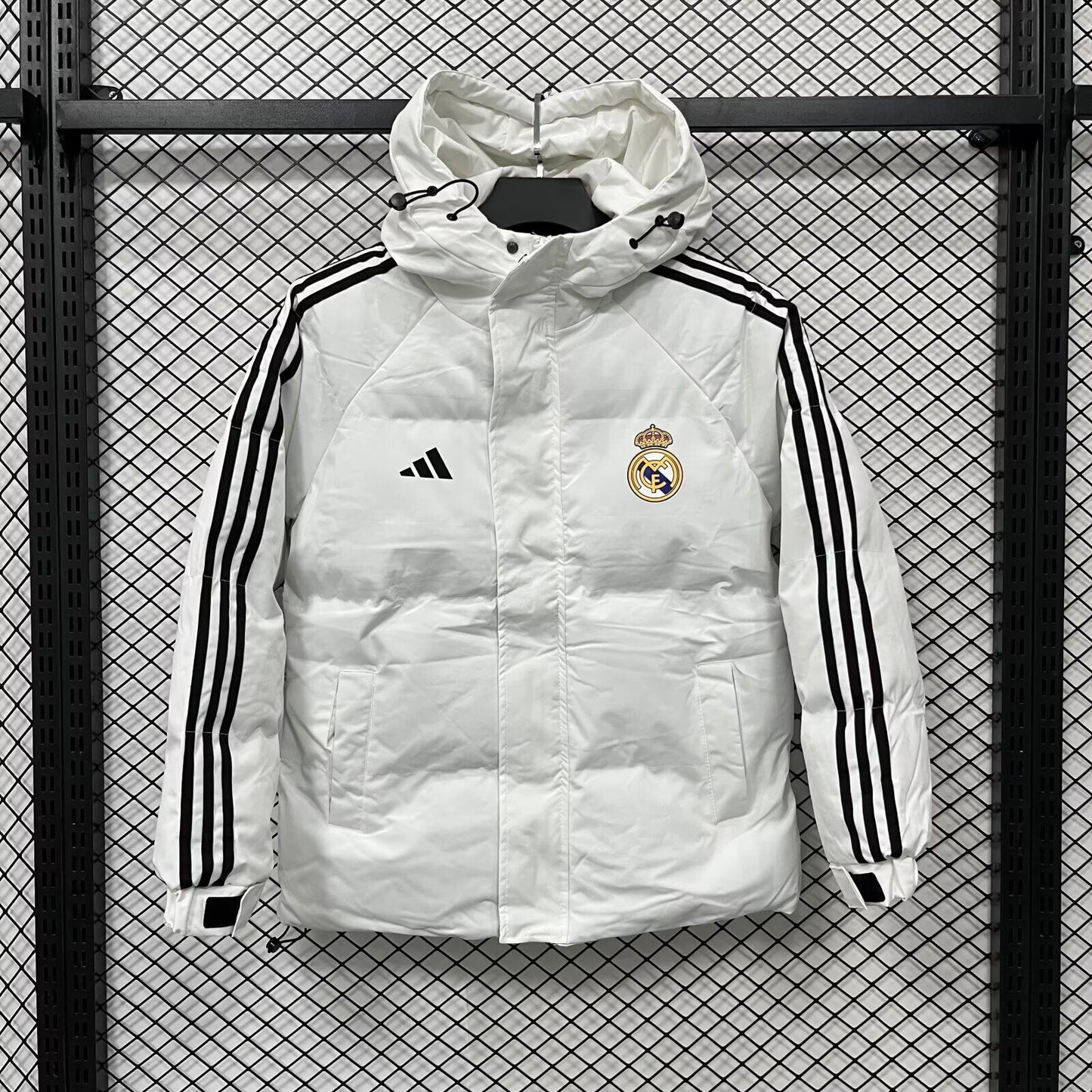 Abrigo Real Madrid (Solo tallas S-2XL y pedir una talla más)
