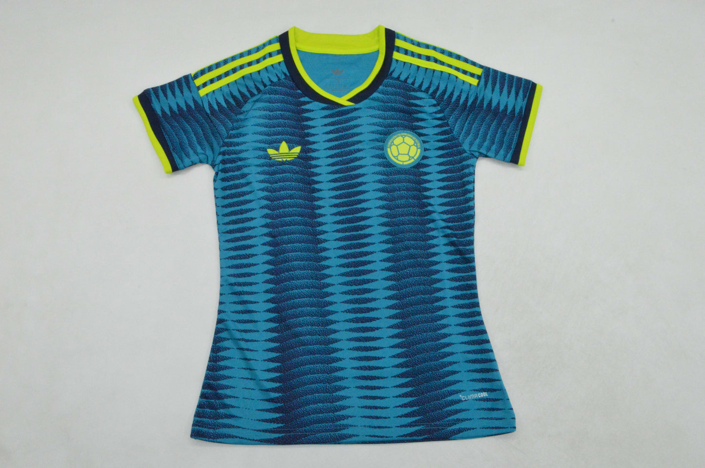 Camiseta mujer Colombia Mundial 2026 Visitante (tallas S-2XL)