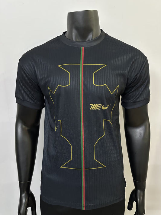Camiseta Portugal CR7 versión jugador negro (tallas S-XXL)