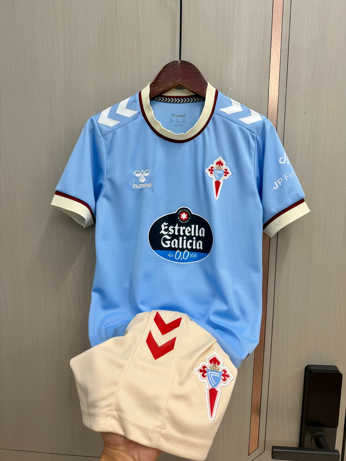 Equipacion Celta 26/27 Local
