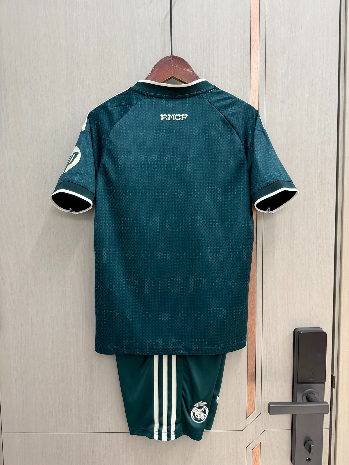 Equipacion Real Madrid 26/27 Visitante (tallas adultos y niños)