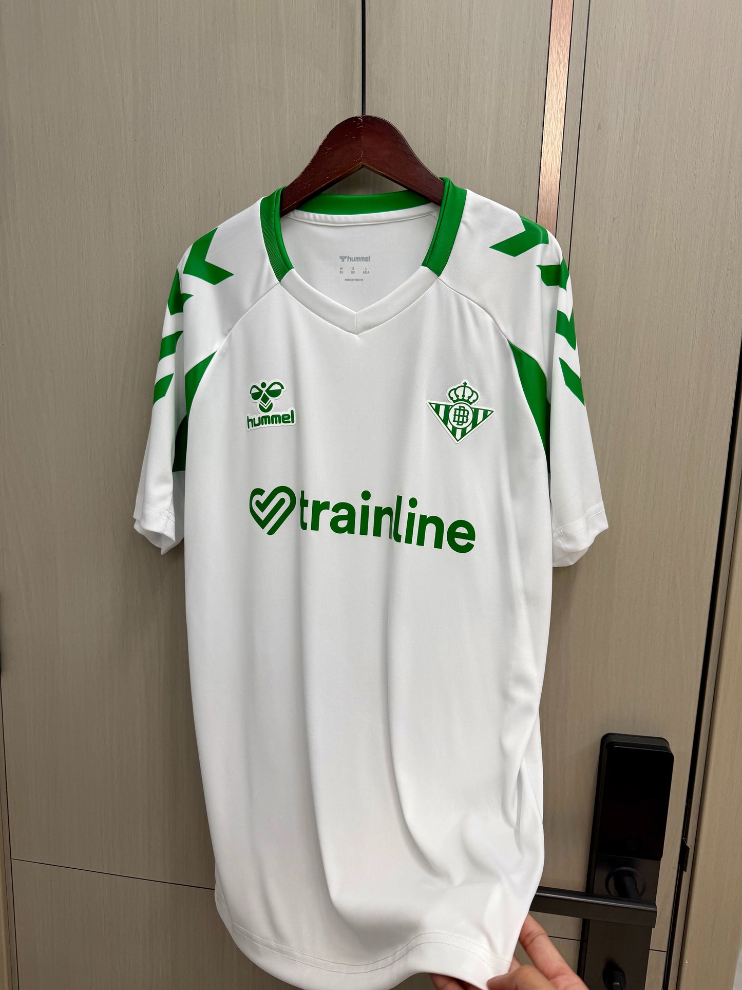 Camiseta de entrenamiento Betis 26/27 blanca con verde (tallas S-4XL)