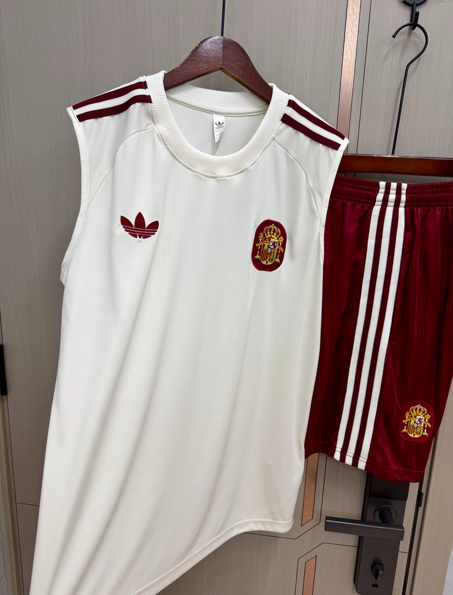 Conjunto sin mangas España Mundial 2026 blanco  (tallas S-2XL)