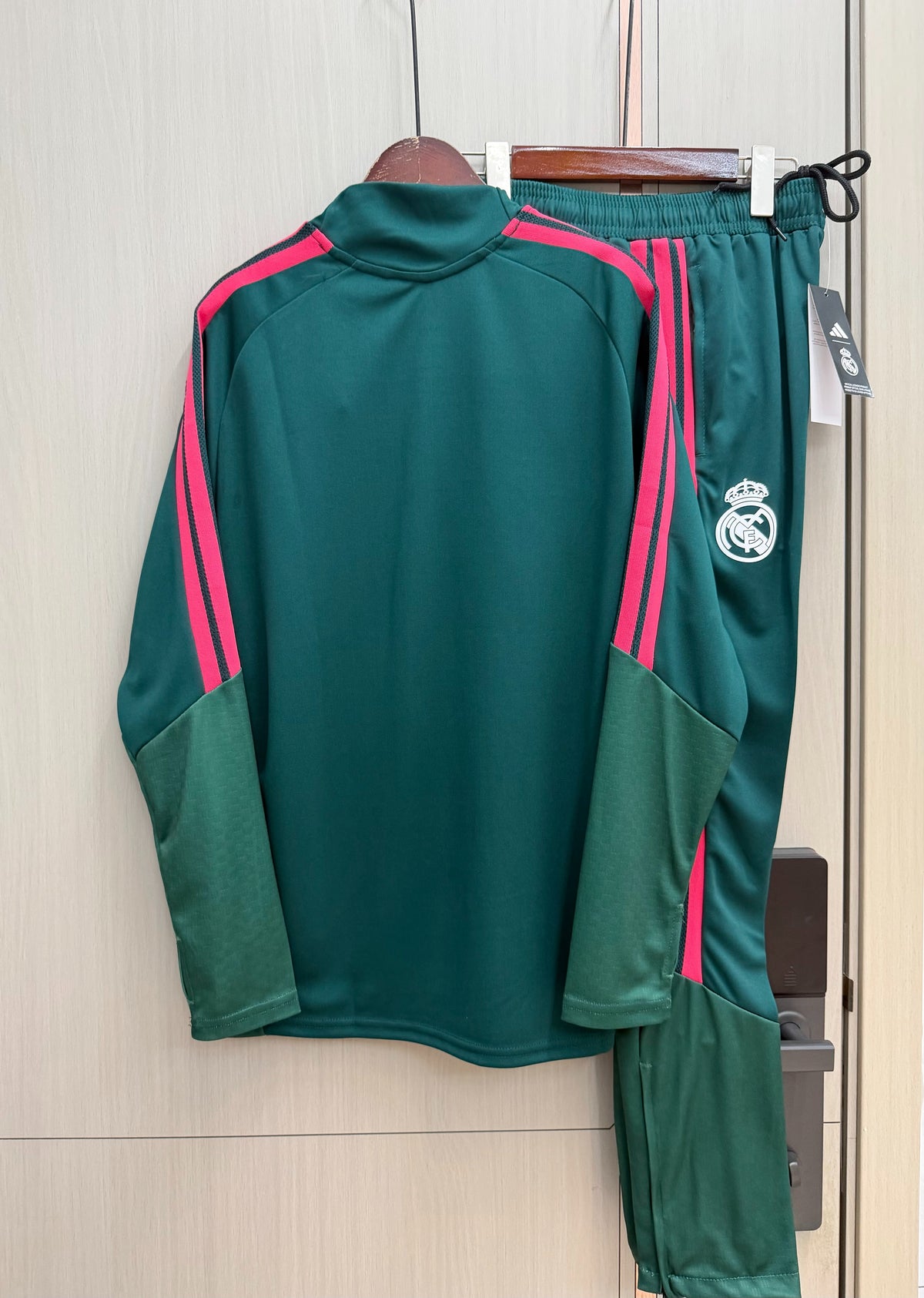 Chandal Real Madrid 26/27 verde oscuro (tallas S-2XL)