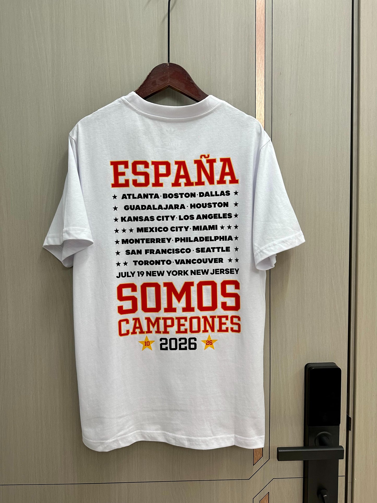 Camiseta algodon especiales campeones del mundo España (diferente modelos, solo tallas adultos)