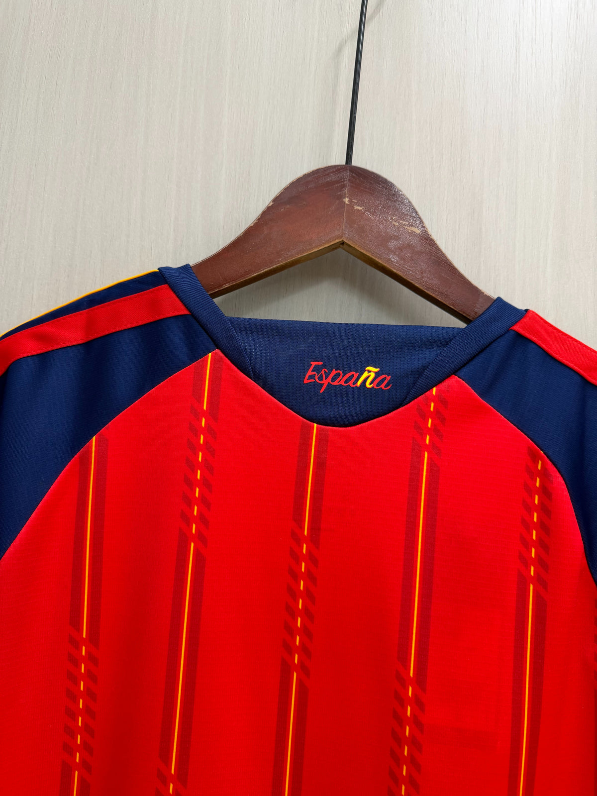 Camiseta España version mujer dos estrellas Local Mundial 2026 (mirar foto medidas)